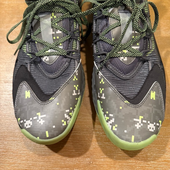 Adidas Men’s Pro Boost Low Basketball Shoes Digi Camo Green Gray‎ FW8525 Size 13 - Picture 3 of 10